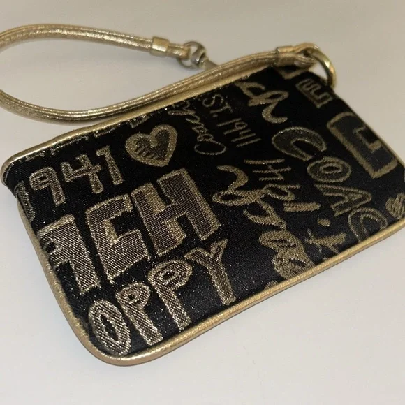 Coach Poppy Wristlet - Picture 5 of 6